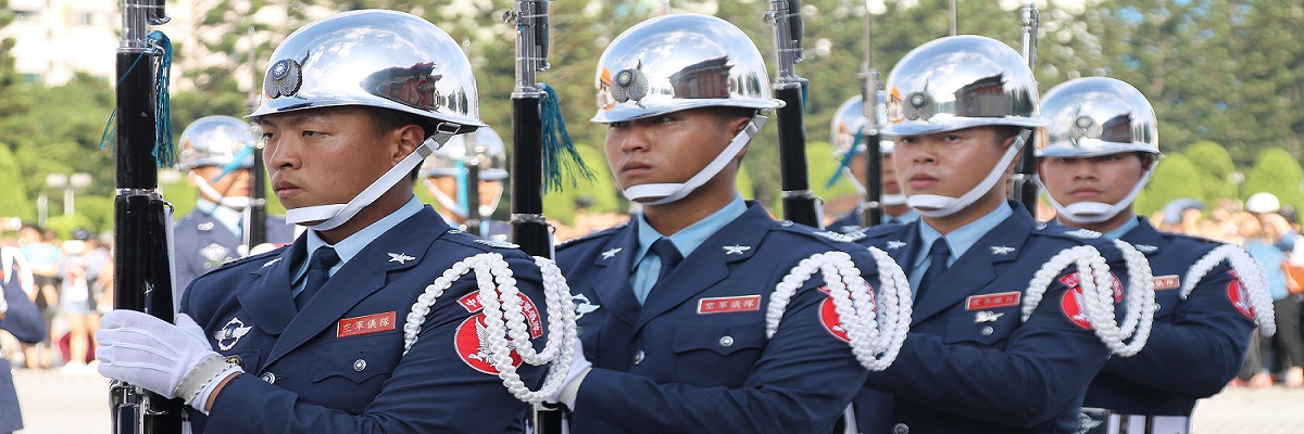 Taipei,,Taiwan, ,June,,2020:,Soldiers,Marching,In,Chiang,Kai