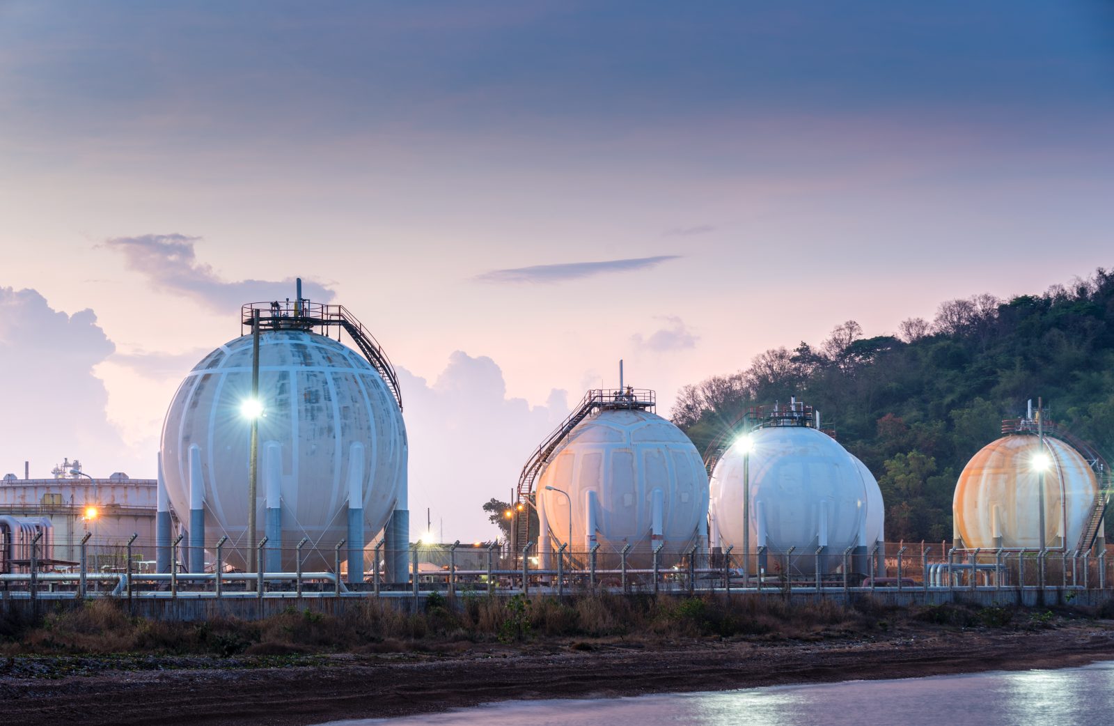 Natural,Gas,Tank,In,The,Refinery,Industry