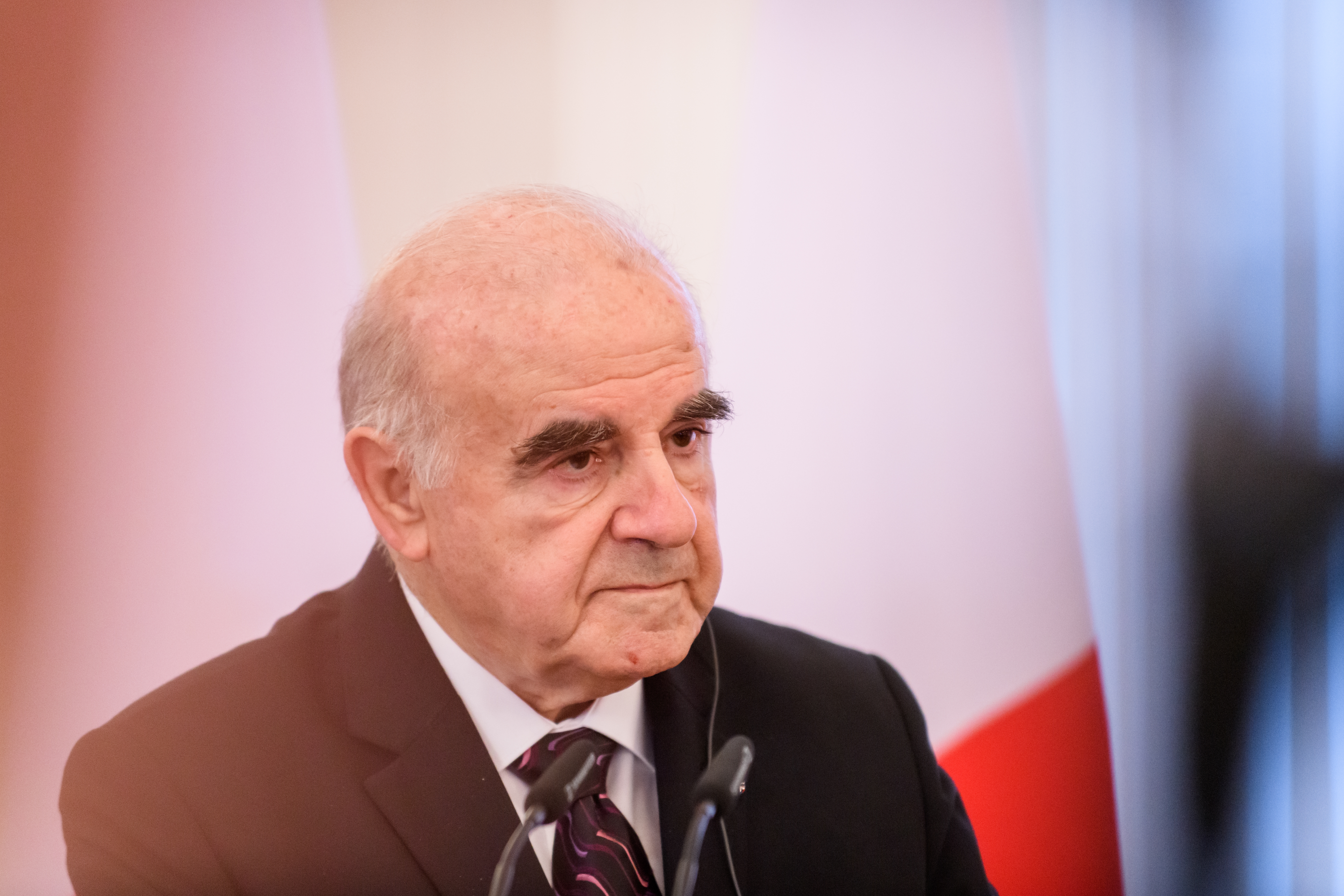 shutterstock 2278952805