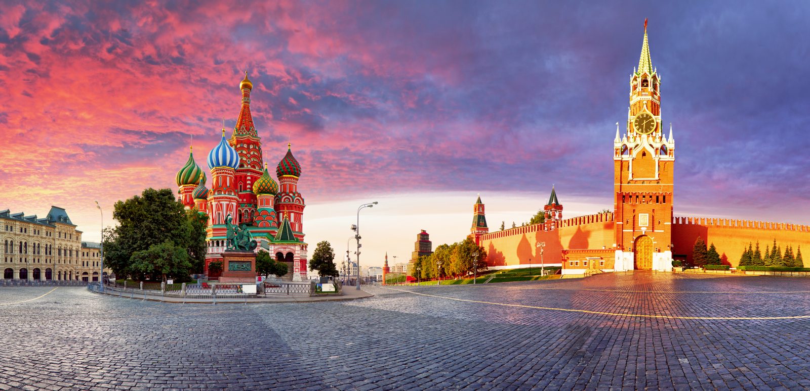 Russia, ,Moscow,In,Red,Square,With,Kremlin,And,St.