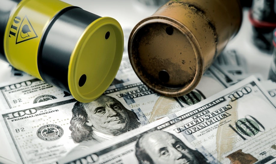 oil whip on dollars. Oil cost concept