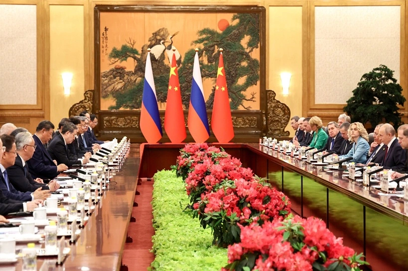 Kremlin.ru, CC BY 4.0 , via Wikimedia Commons. President of Russia Vladimir Putin and General Secretary of the Chinese Communist Party Xi Jinping at Russian-Chinese talks in an expanded format.